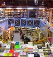 Jean-Marie Blas de Roblès à la librairie Ombres Blanches (Toulouse)