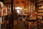 Hubert Haddad et Yahia Belaskri à la librairie-tartinerie de Sarrant (Place de l’Église — 32120 Sarrant)