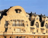 Lucia Antonia, funambule au Lutetia